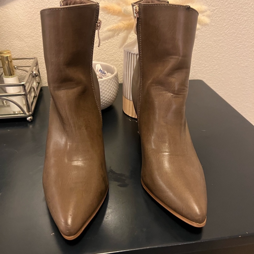 Catherines Chic Brown Ankle Booties
